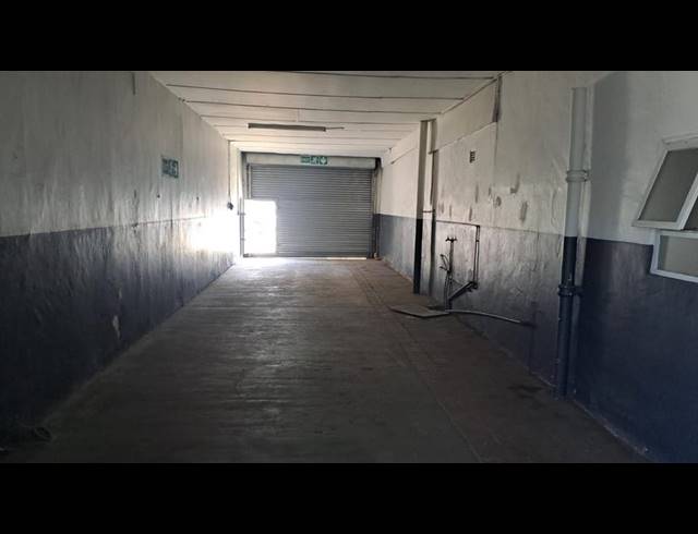 INDUSTRIAL PROPERTY TO RENT IN NORTH END